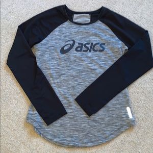 ASICS baseball sleeve workout tee